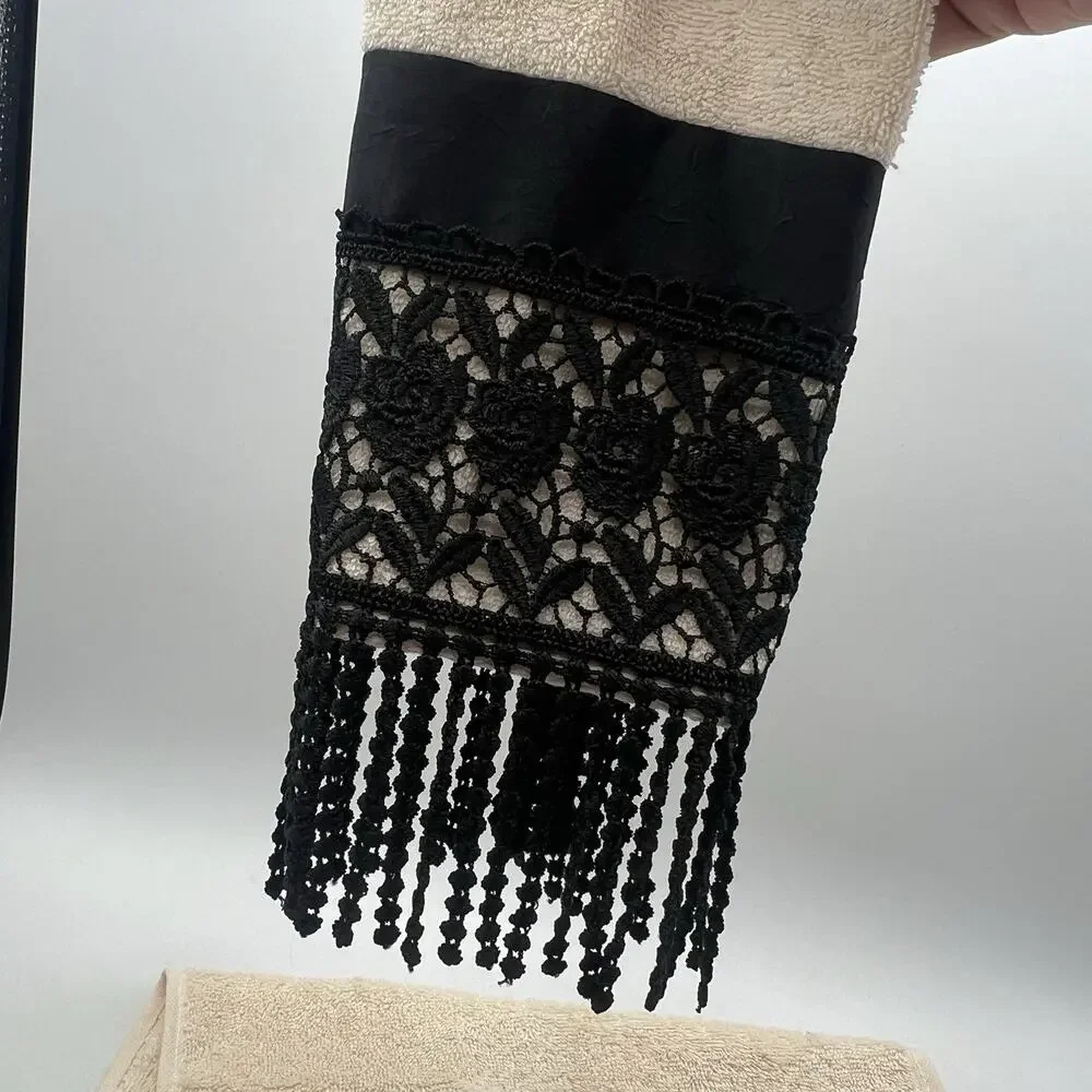 Set 3 Croscill Bathroom Hand Towels Ivory Black Crochet Lace Fringe Glam 18